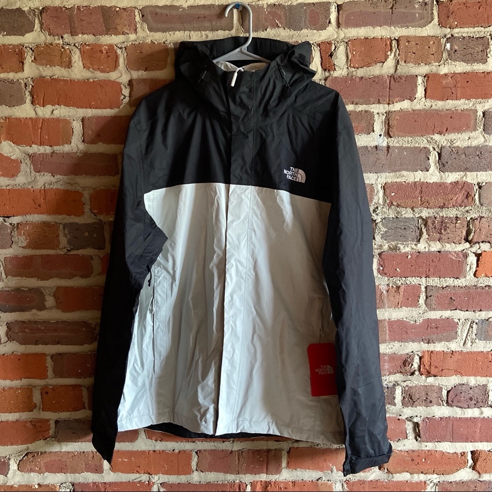 North Face Men’s Venture 2 Rain Jacket, size L